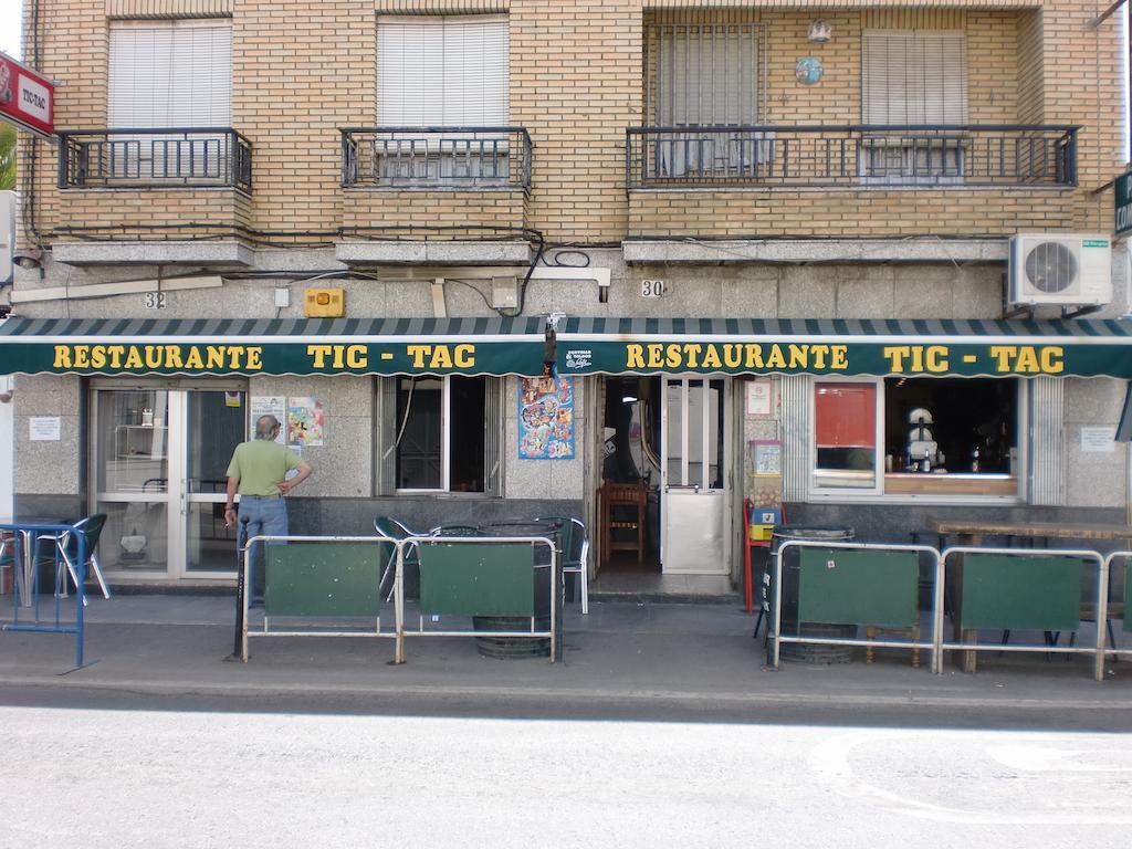 Hostal Las Tres Jotas Alcaracejos Buitenkant foto